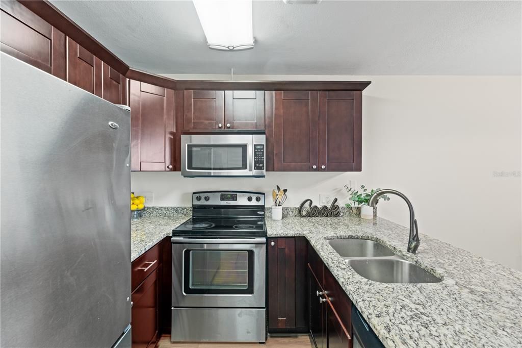 En Venta: $200,000 (2 camas, 2 baños, 1036 Pies cuadrados)