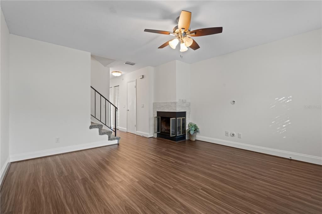 En Venta: $200,000 (2 camas, 2 baños, 1036 Pies cuadrados)