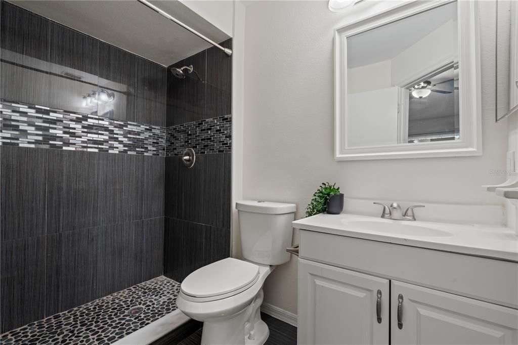 En Venta: $200,000 (2 camas, 2 baños, 1036 Pies cuadrados)