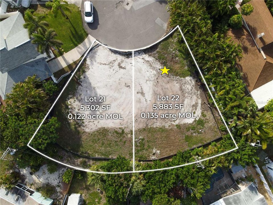 На продажу: $430,000 (0.14 acres)