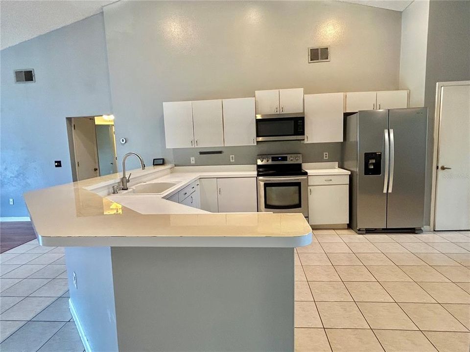 На продажу: $500,000 (4 спален, 3 ванн, 2321 Квадратных фут)