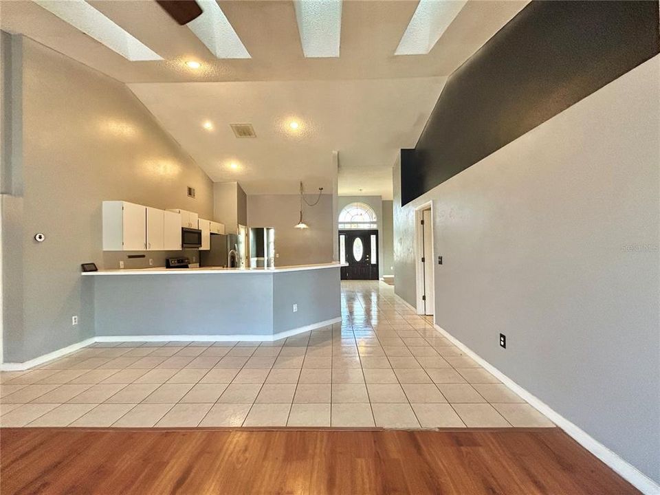 На продажу: $500,000 (4 спален, 3 ванн, 2321 Квадратных фут)