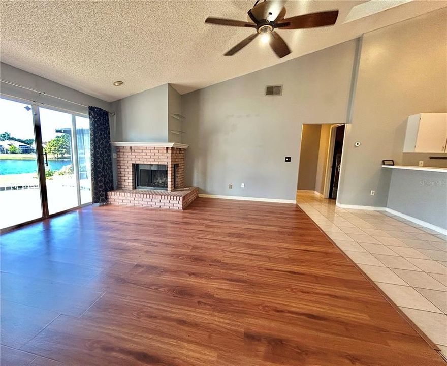 На продажу: $500,000 (4 спален, 3 ванн, 2321 Квадратных фут)