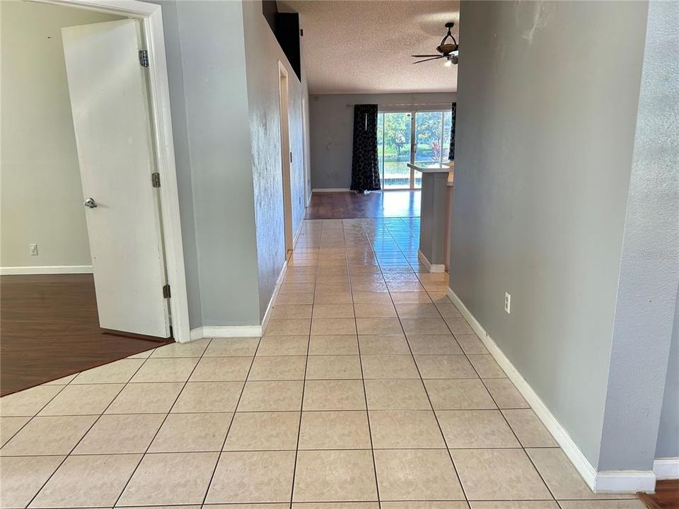 На продажу: $500,000 (4 спален, 3 ванн, 2321 Квадратных фут)