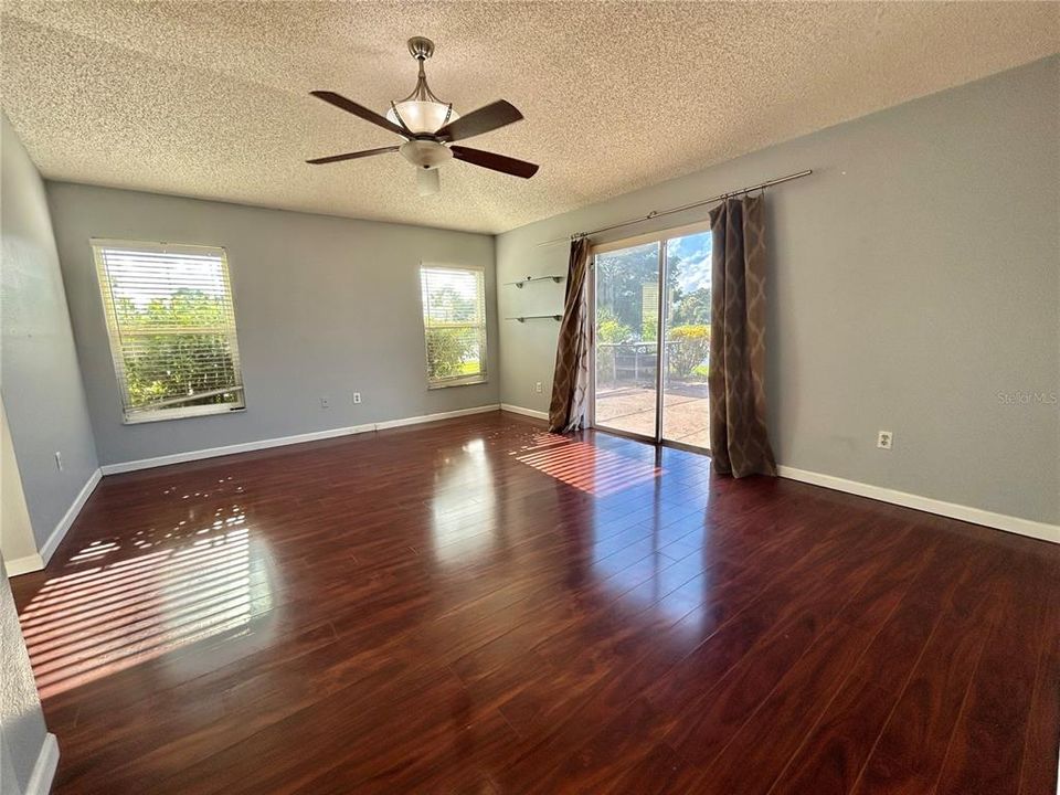 На продажу: $500,000 (4 спален, 3 ванн, 2321 Квадратных фут)