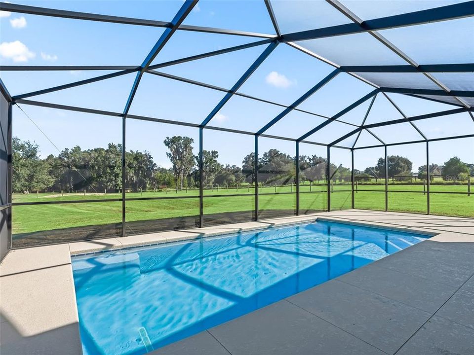 For Sale: $1,625,000 (3 beds, 2 baths, 2039 Square Feet)