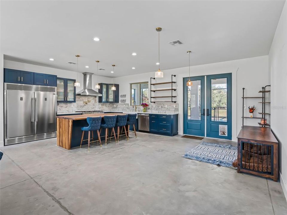 For Sale: $1,625,000 (3 beds, 2 baths, 2039 Square Feet)