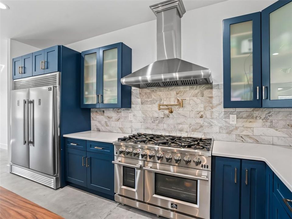 For Sale: $1,625,000 (3 beds, 2 baths, 2039 Square Feet)