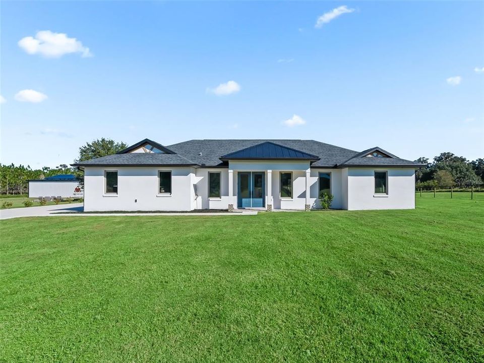 For Sale: $1,625,000 (3 beds, 2 baths, 2039 Square Feet)