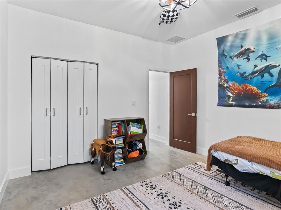 For Sale: $1,625,000 (3 beds, 2 baths, 2039 Square Feet)