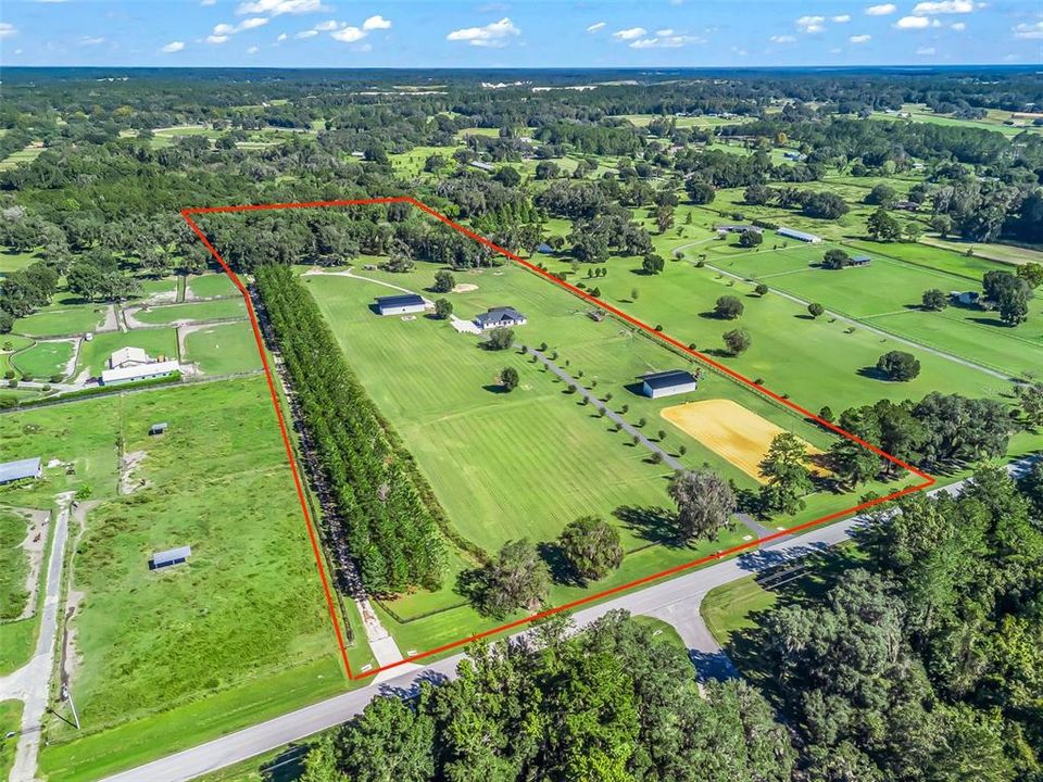 For Sale: $1,625,000 (3 beds, 2 baths, 2039 Square Feet)