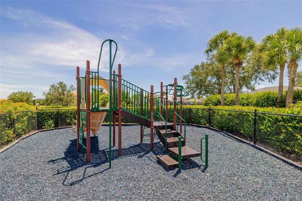 待售: $465,000 (4 贝兹, 3 浴室, 2936 平方英尺)