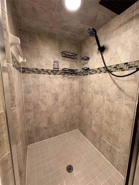 For Rent: $2,450 (4 beds, 3 baths, 1742 Square Feet)