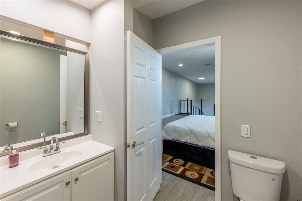 待售: $1,200,000 (15.00 acres)