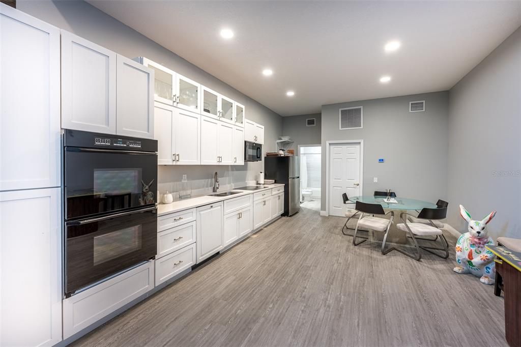 待售: $1,200,000 (15.00 acres)