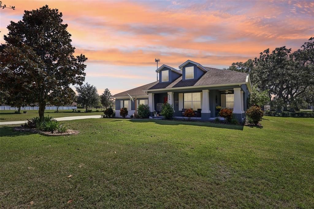 For Sale: $716,800 (4 beds, 2 baths, 2608 Square Feet)