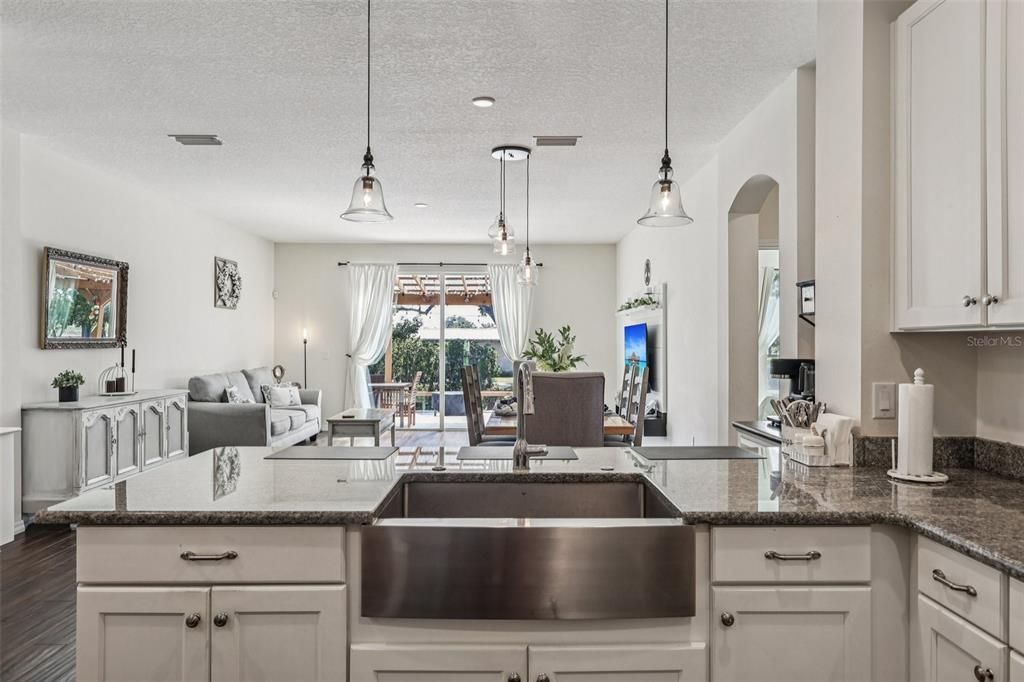 For Sale: $716,800 (4 beds, 2 baths, 2608 Square Feet)