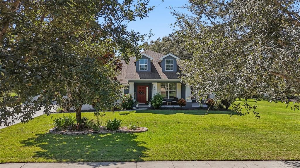 For Sale: $716,800 (4 beds, 2 baths, 2608 Square Feet)