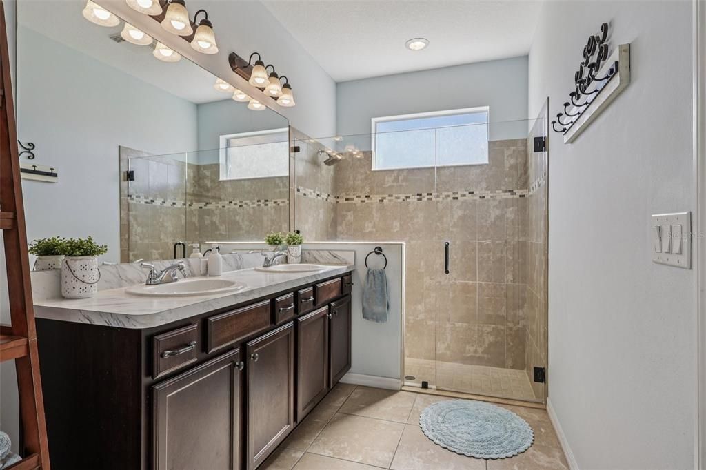 For Sale: $716,800 (4 beds, 2 baths, 2608 Square Feet)