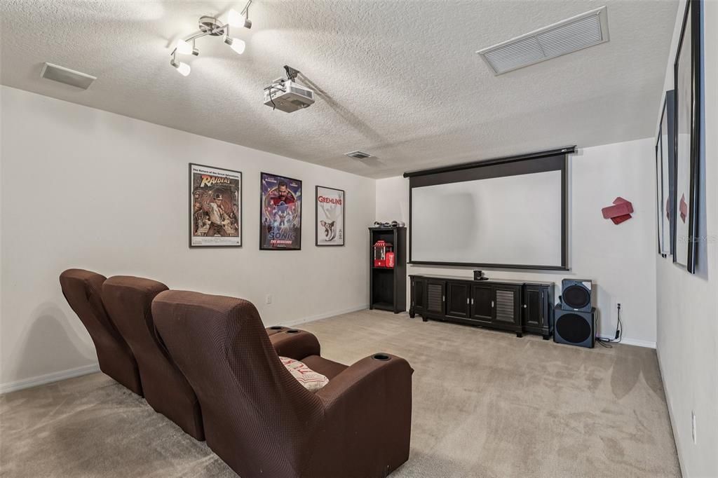 For Sale: $716,800 (4 beds, 2 baths, 2608 Square Feet)