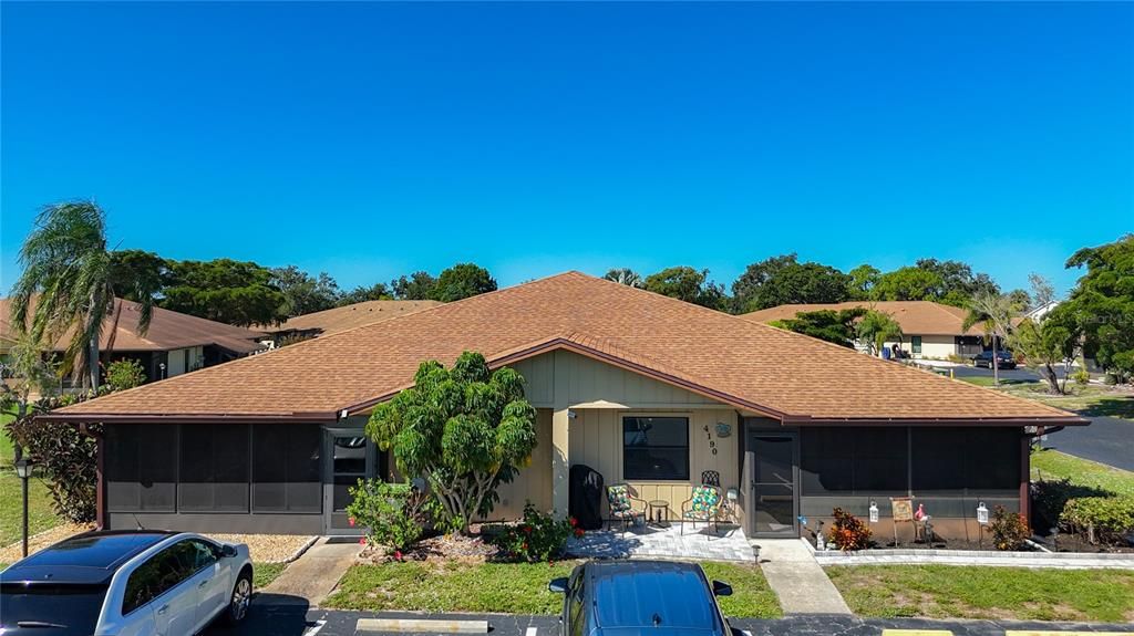 For Sale: $245,000 (2 beds, 2 baths, 1044 Square Feet)