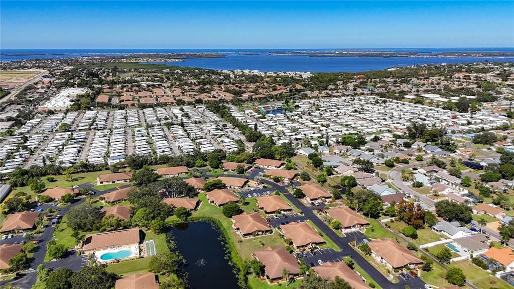 For Sale: $245,000 (2 beds, 2 baths, 1044 Square Feet)