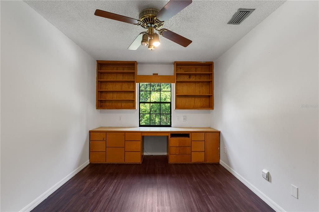 待售: $275,000 (2 贝兹, 2 浴室, 1418 平方英尺)