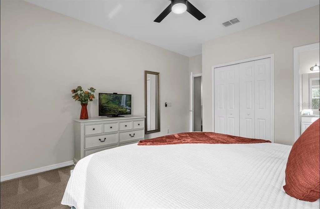 For Sale: $679,900 (6 beds, 5 baths, 3136 Square Feet)