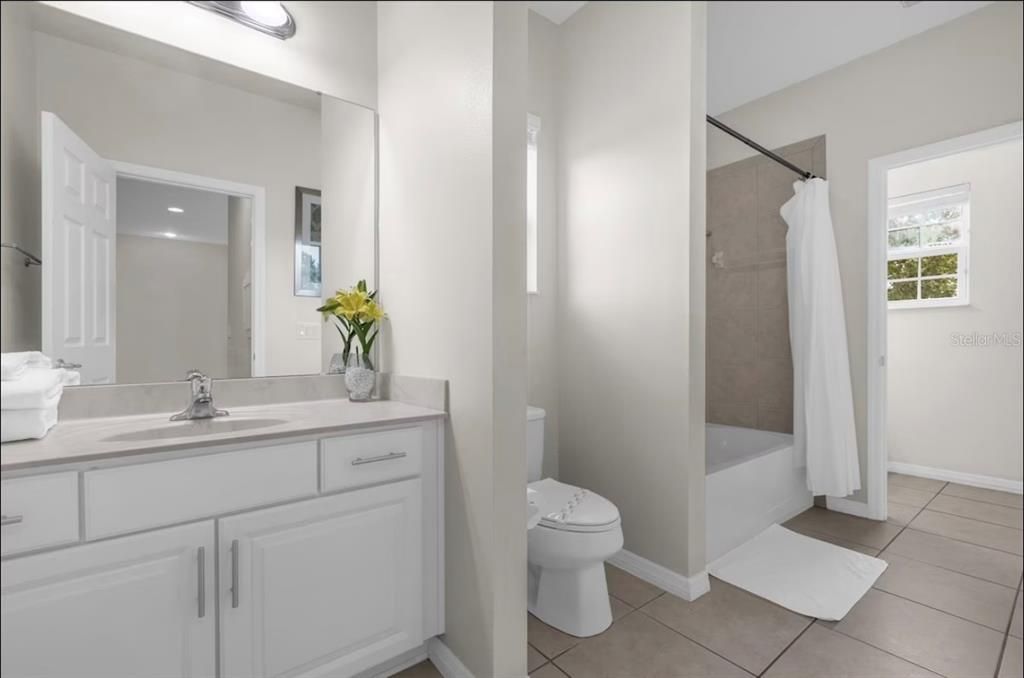 For Sale: $679,900 (6 beds, 5 baths, 3136 Square Feet)