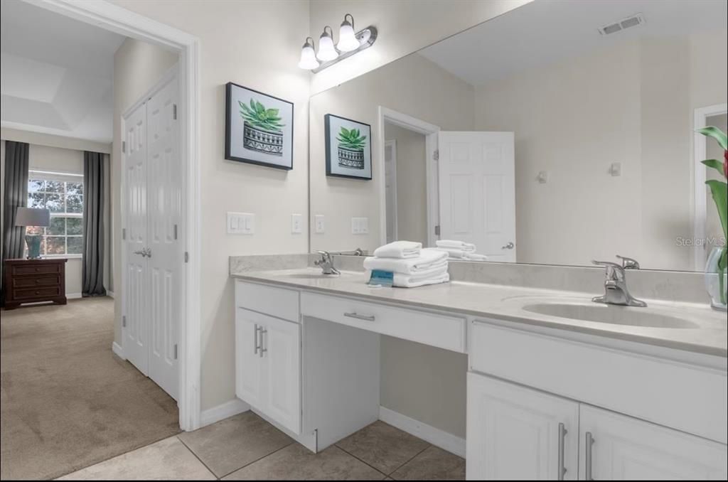 For Sale: $679,900 (6 beds, 5 baths, 3136 Square Feet)