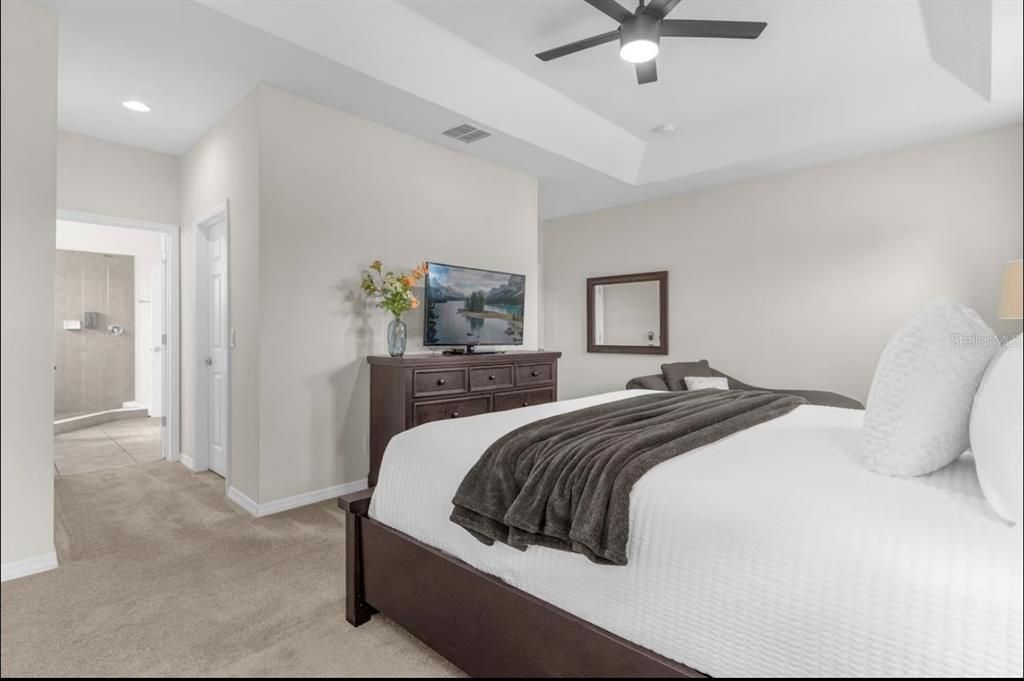 For Sale: $679,900 (6 beds, 5 baths, 3136 Square Feet)