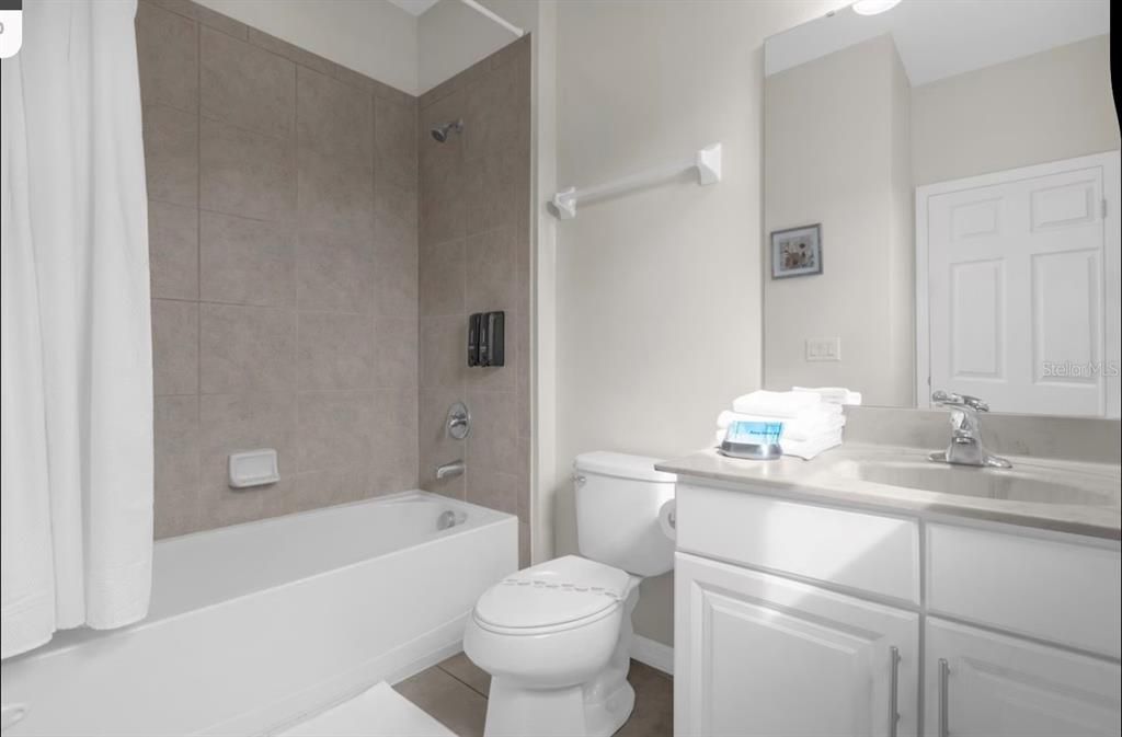 For Sale: $679,900 (6 beds, 5 baths, 3136 Square Feet)