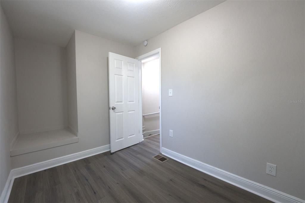 Activo con contrato: $1,399 (2 camas, 1 baños, 734 Pies cuadrados)