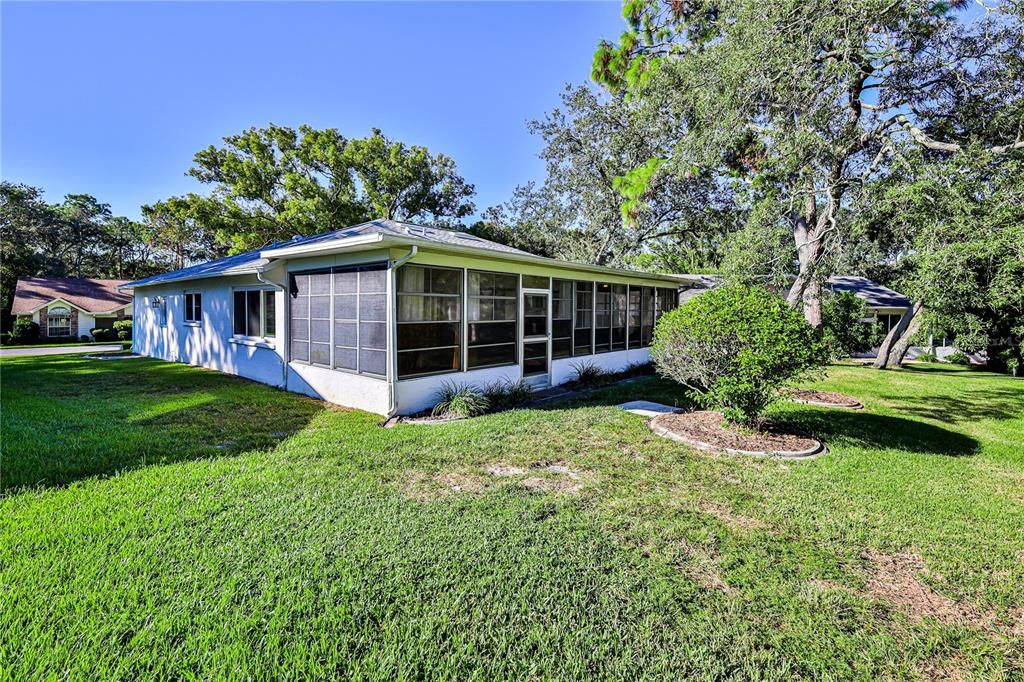 For Sale: $245,000 (2 beds, 2 baths, 1468 Square Feet)