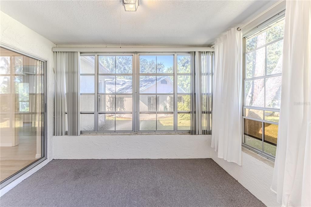 For Sale: $245,000 (2 beds, 2 baths, 1468 Square Feet)