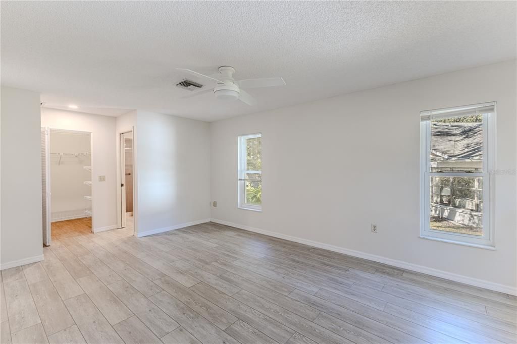 For Sale: $245,000 (2 beds, 2 baths, 1468 Square Feet)