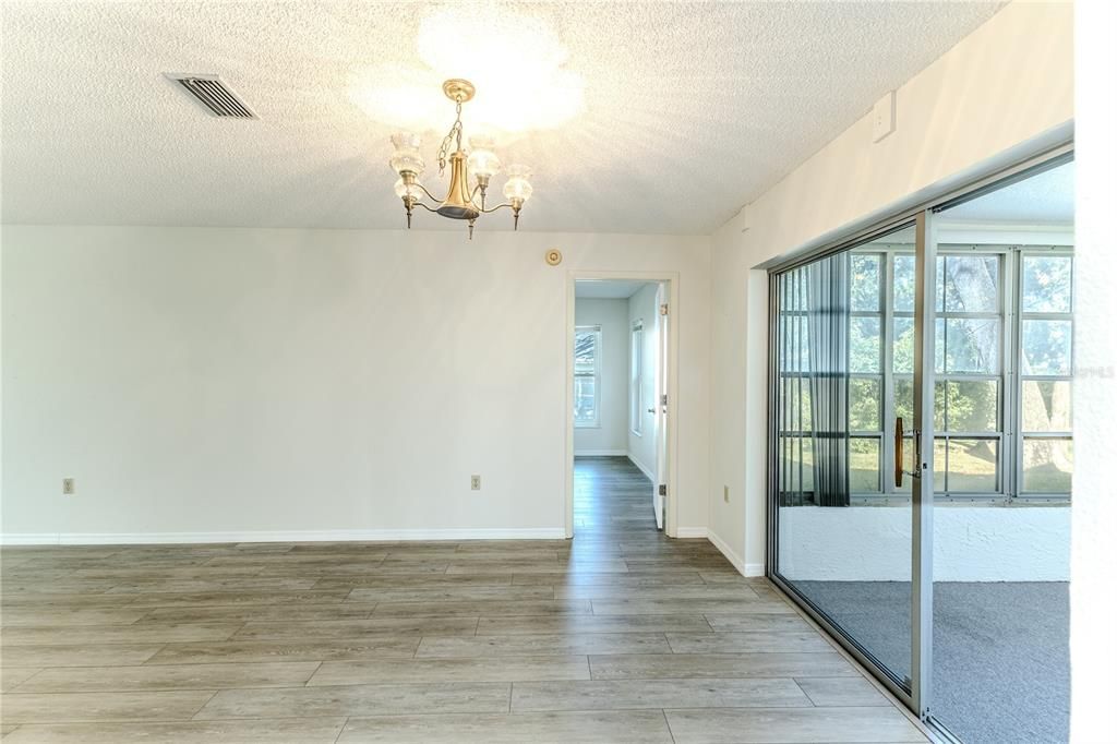 For Sale: $245,000 (2 beds, 2 baths, 1468 Square Feet)