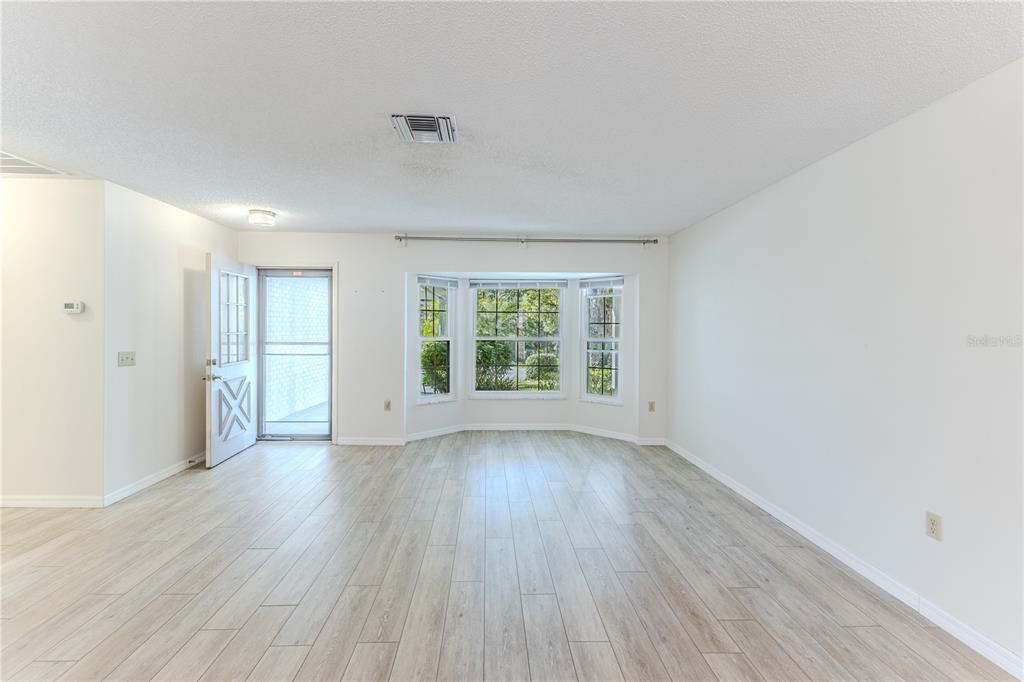 For Sale: $245,000 (2 beds, 2 baths, 1468 Square Feet)