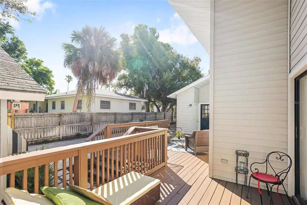 合同活跃: $650,000 (2 贝兹, 2 浴室, 1688 平方英尺)