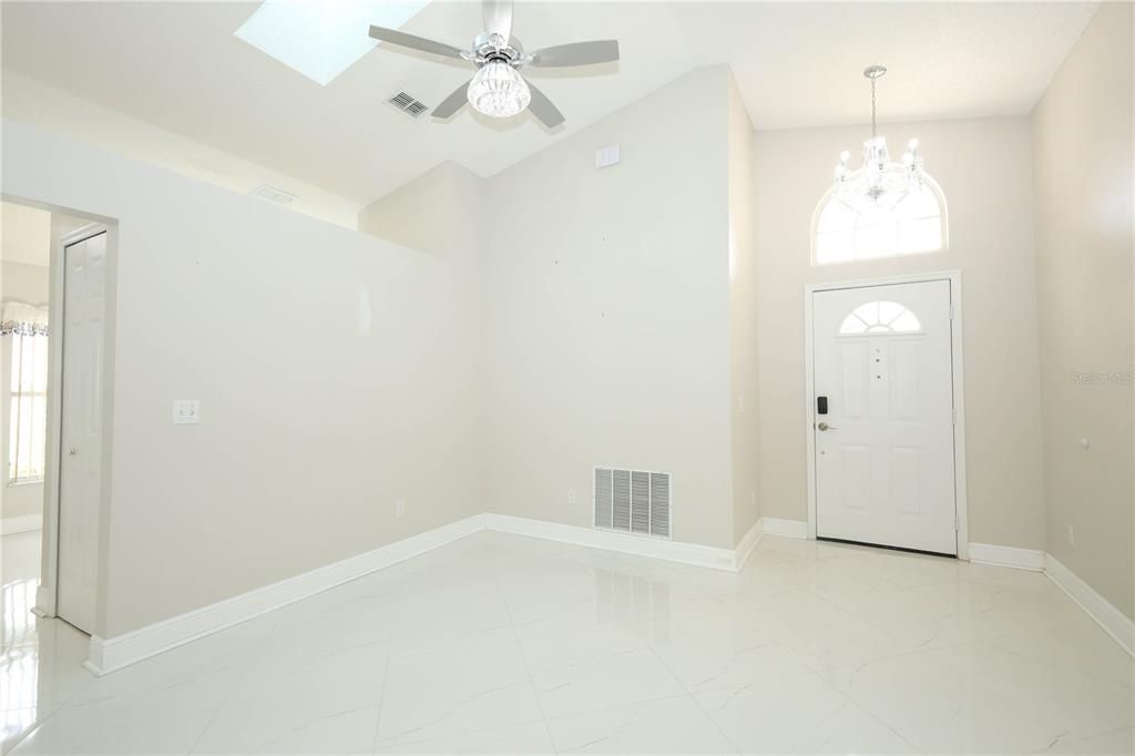 Active With Contract: $415,000 (3 beds, 2 baths, 1522 Square Feet)