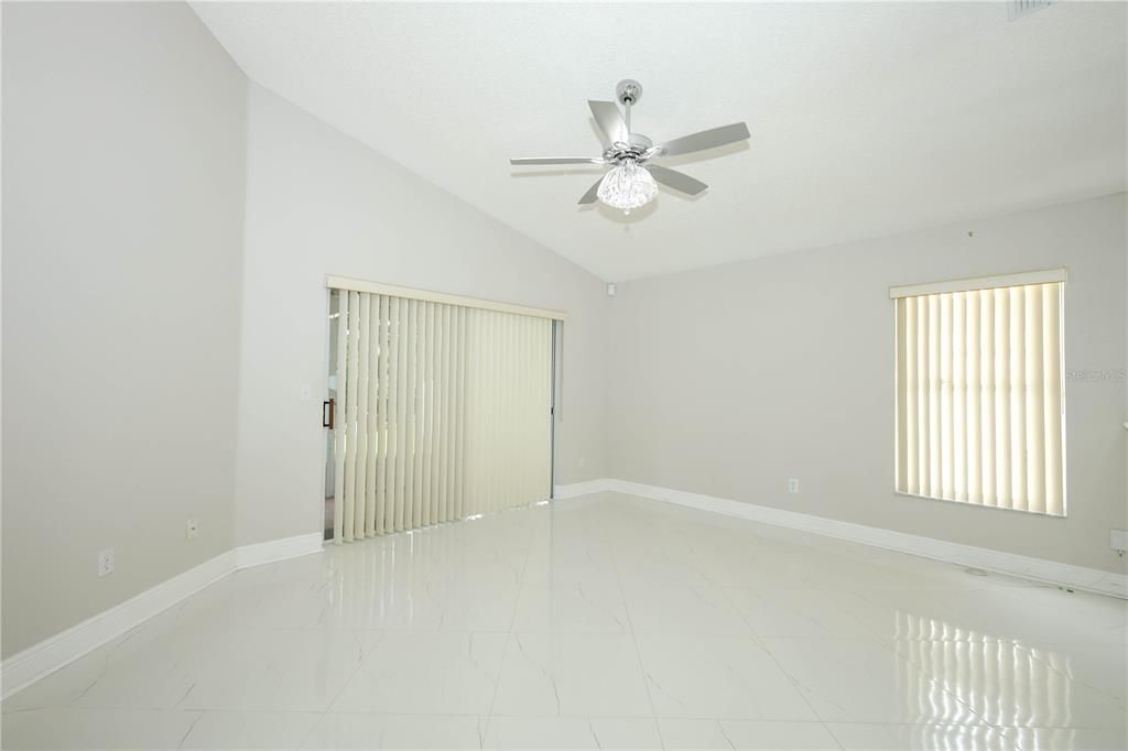 Active With Contract: $415,000 (3 beds, 2 baths, 1522 Square Feet)