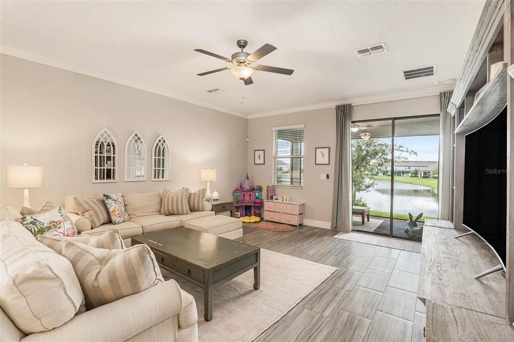 待售: $389,900 (3 贝兹, 2 浴室, 1968 平方英尺)