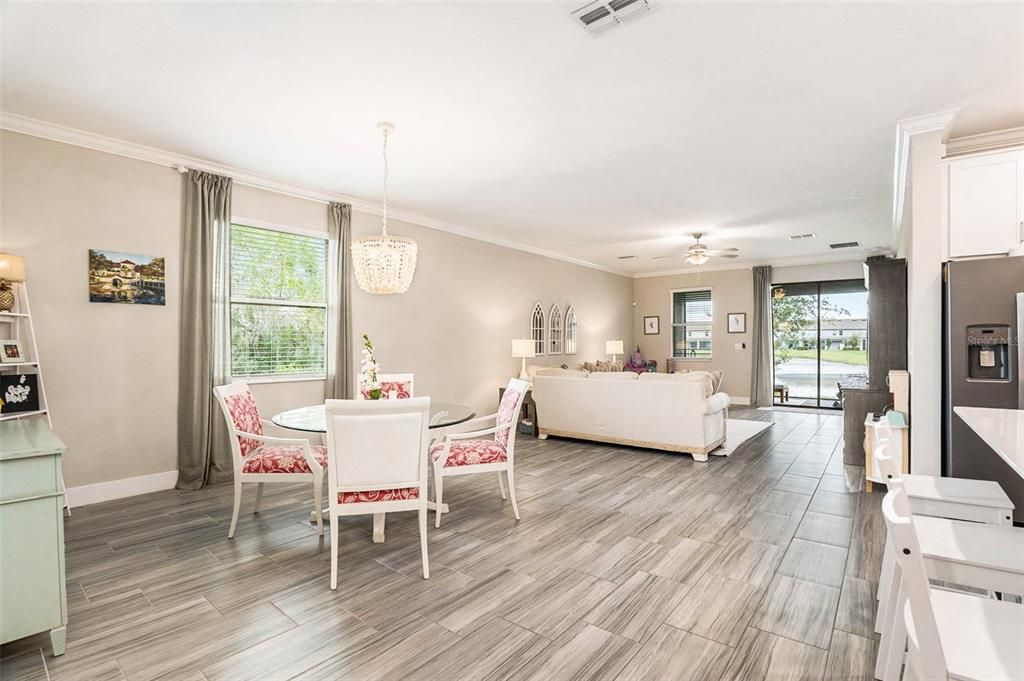 待售: $389,900 (3 贝兹, 2 浴室, 1968 平方英尺)