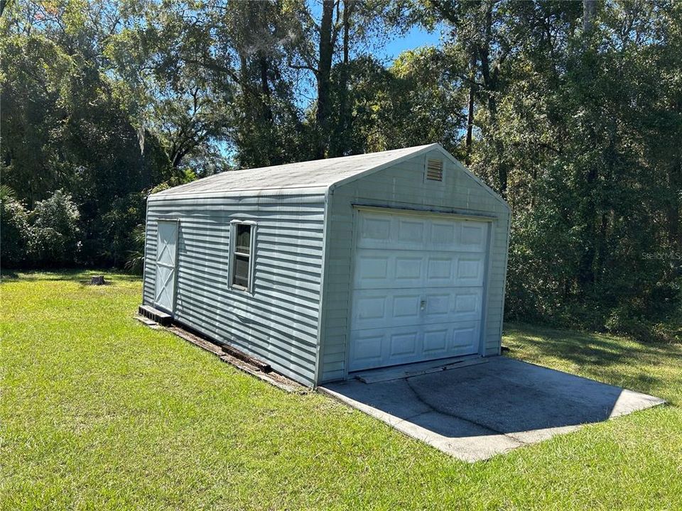 На продажу: $239,000 (2 спален, 2 ванн, 1386 Квадратных фут)