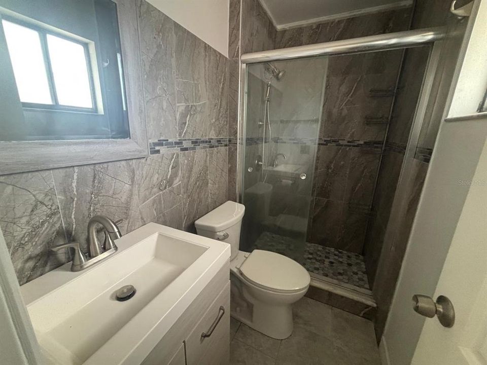 Active With Contract: $234,000 (3 beds, 2 baths, 1032 Square Feet)