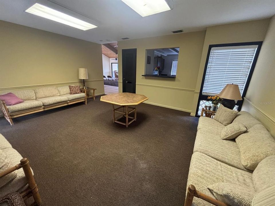 Active With Contract: $234,000 (3 beds, 2 baths, 1032 Square Feet)