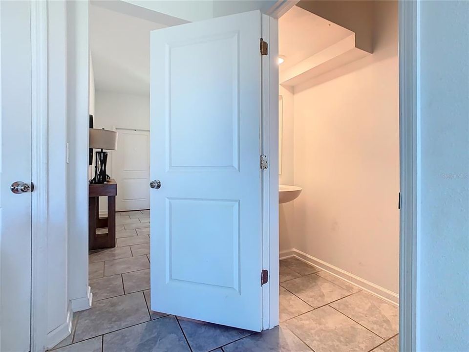 На продажу: $310,000 (3 спален, 2 ванн, 1689 Квадратных фут)