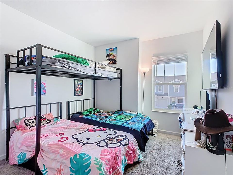 На продажу: $310,000 (3 спален, 2 ванн, 1689 Квадратных фут)