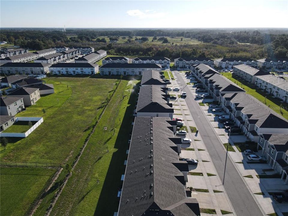 На продажу: $310,000 (3 спален, 2 ванн, 1689 Квадратных фут)