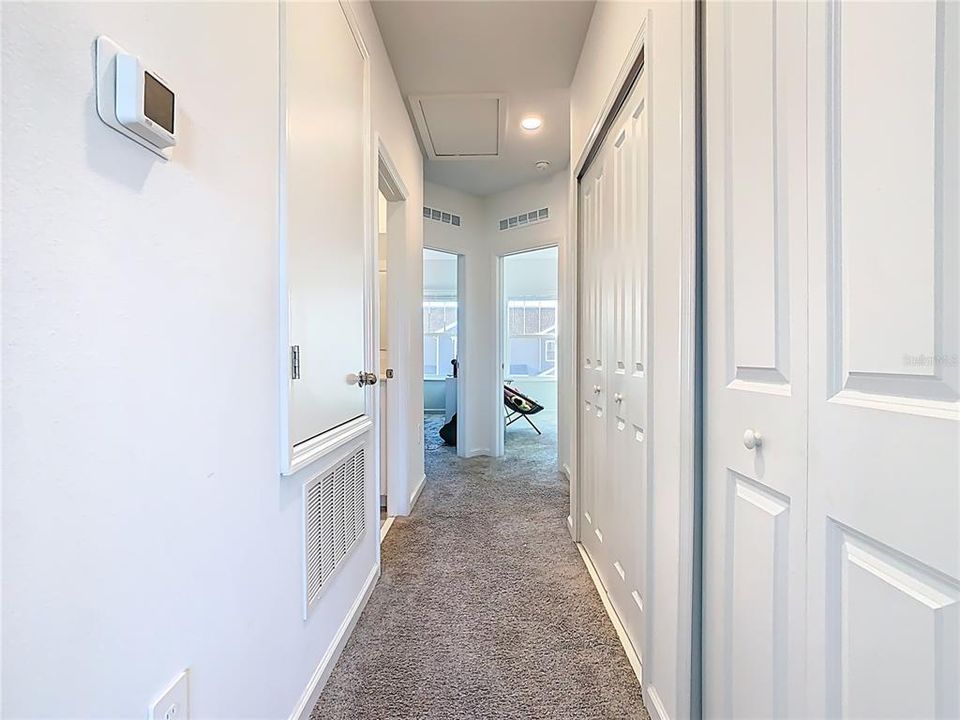 На продажу: $310,000 (3 спален, 2 ванн, 1689 Квадратных фут)